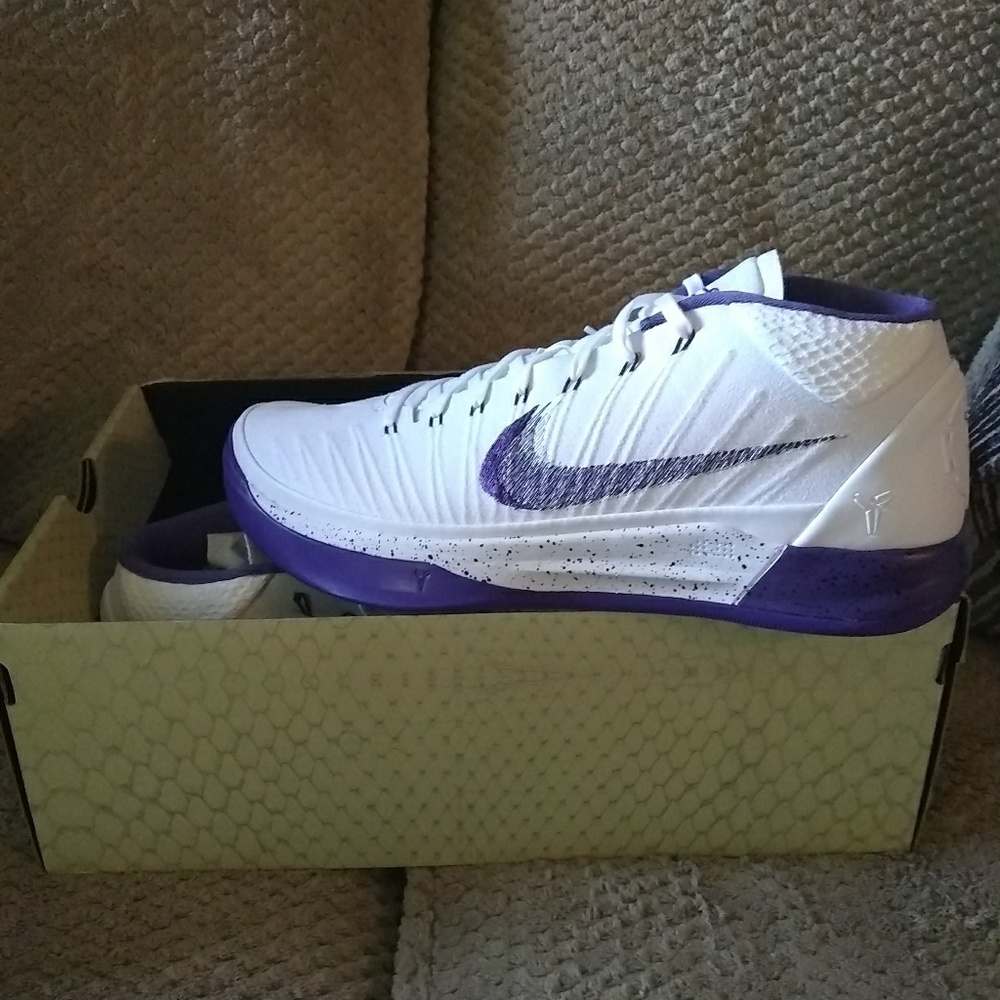 🤾Nike Kobe AD